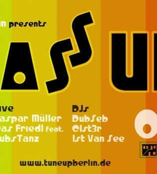 BassUP Club Night  // 01.12. // Badehaus